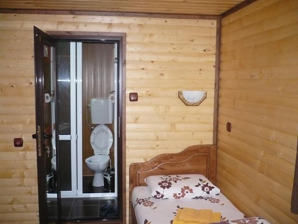 Guest House Chobaka Trigrad Extérieur photo